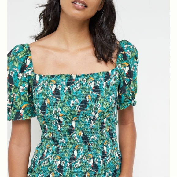 Anthropologie Dolan Left Coast Smocked Puff-Sleeved Top in GREEN M NEW - Picture 3 of 9